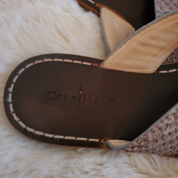 Cole Haan Flip-Flops - Picture 4 of 6